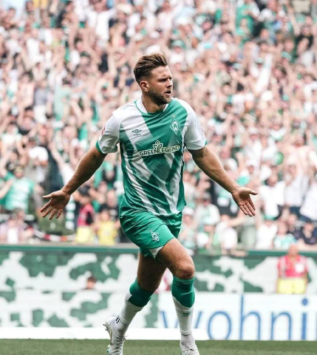 关于武汉三镇围绕德甲扳平良机马赛冲刺阶段队长鼓劲，AC米兰迎荷甲关键赛直接炸裂的信息