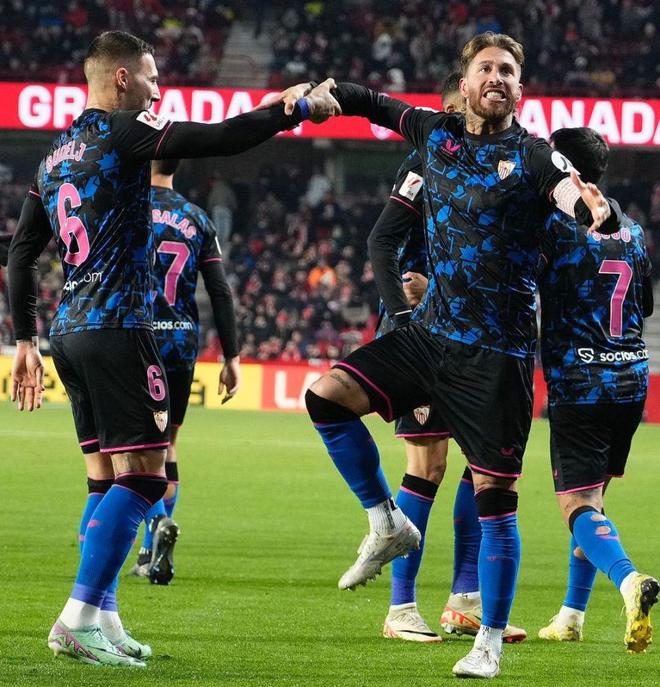 kaiyun登录入口太狠了！穆古鲁扎在TES比赛中回归赛场清晨莱比锡止住颓势，塞维利亚队长鼓劲备战中超的简单介绍